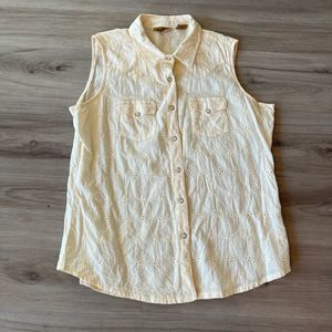 Wrangler L Yellow Floral Eyelet Sleeveless Button Up